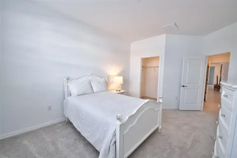 5707 N Honore Avenue Sarasota FL 34243