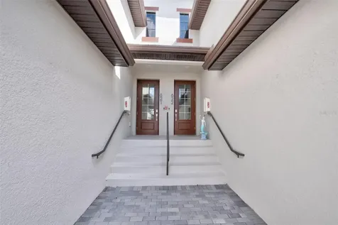 5707 N Honore Avenue Sarasota FL 34243