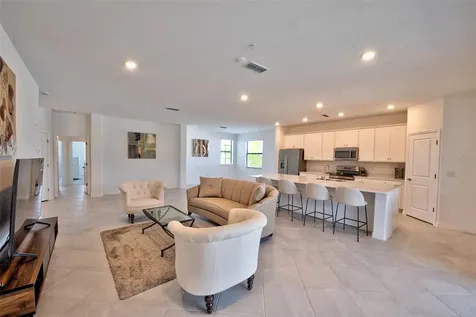 5707 N Honore Avenue Sarasota FL 34243