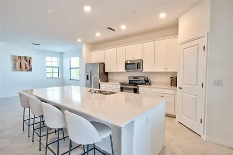 5707 N Honore Avenue Sarasota FL 34243