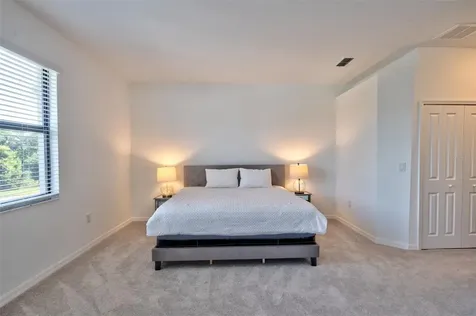 5707 N Honore Avenue Sarasota FL 34243