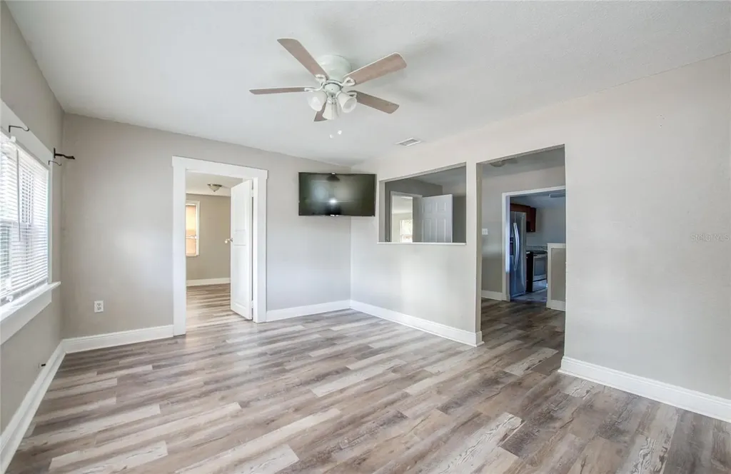 1516 E Waters Avenue Tampa FL 33604