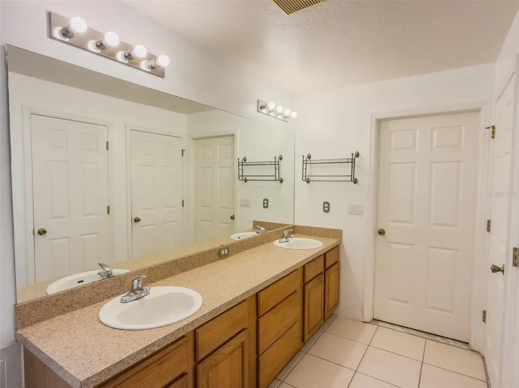 4 Weston Road Leesburg FL 34748