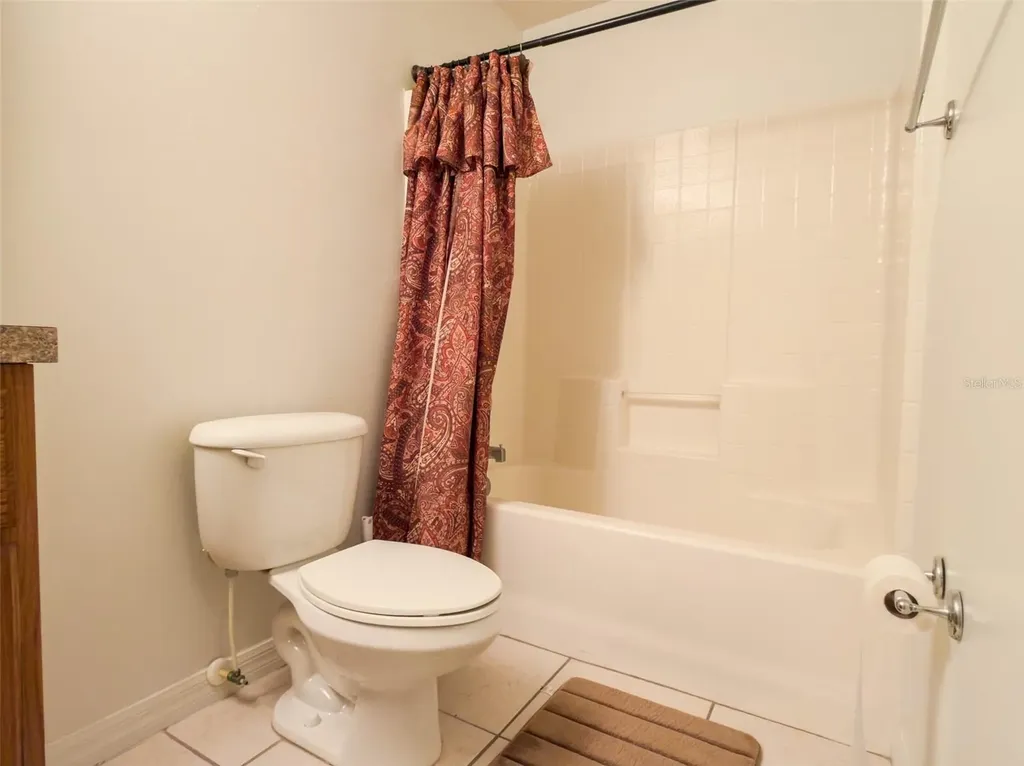 4 Weston Road Leesburg FL 34748