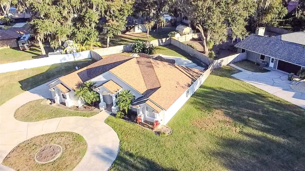 4 Weston Road Leesburg FL 34748