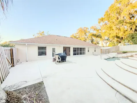 4 Weston Road Leesburg FL 34748