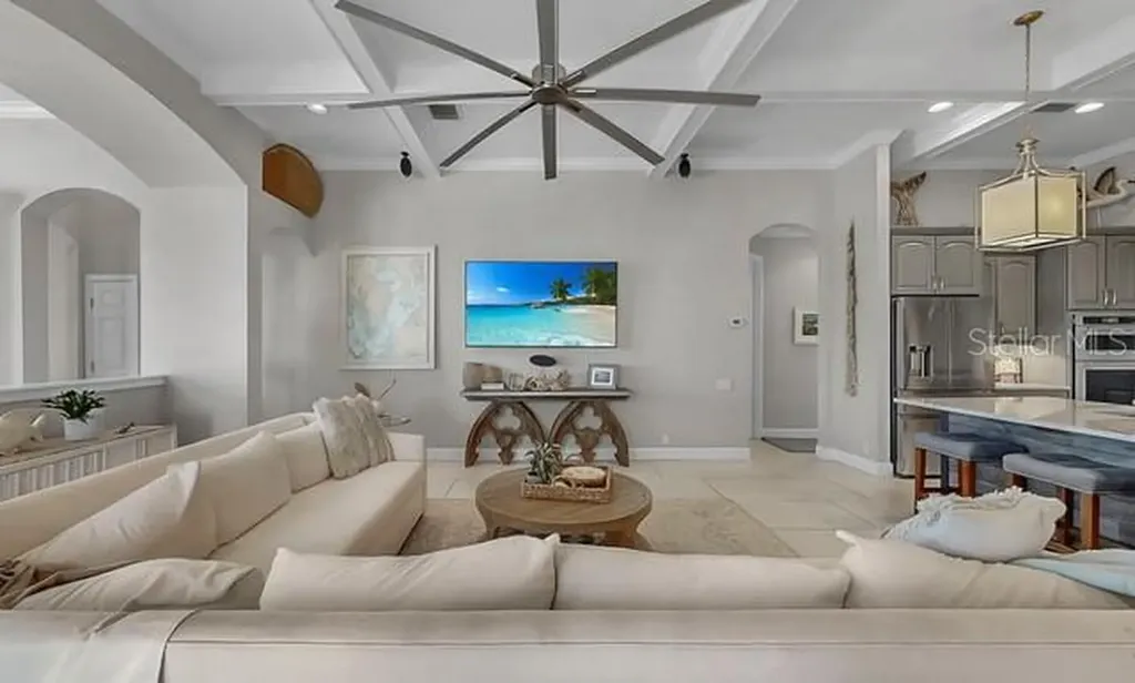 714 Islebay Drive Apollo Beach FL 33572