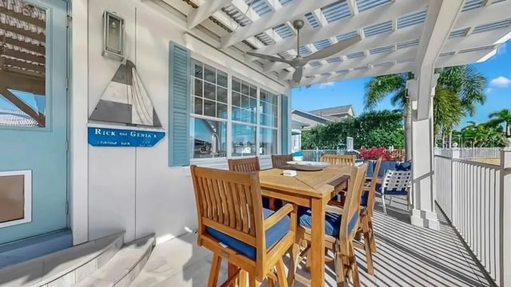 714 Islebay Drive Apollo Beach FL 33572