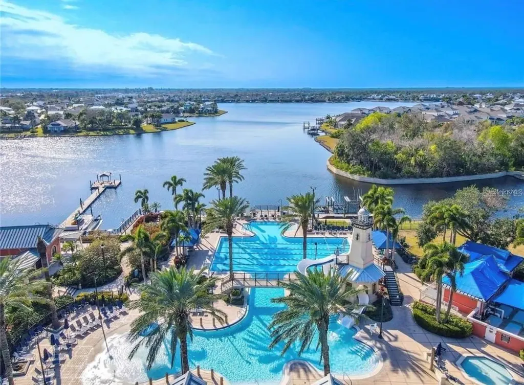 714 Islebay Drive Apollo Beach FL 33572