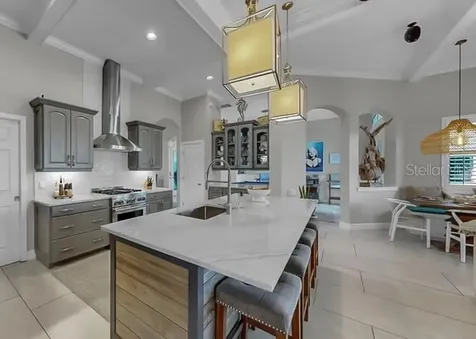714 Islebay Drive Apollo Beach FL 33572