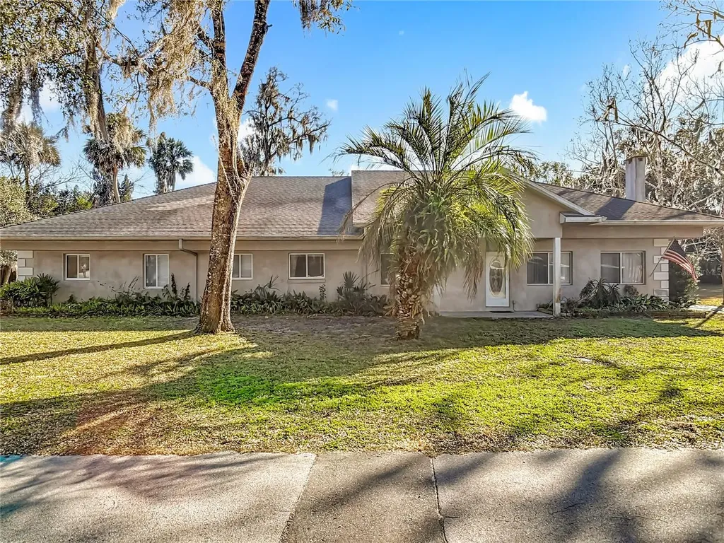 730 W University Avenue Deland FL 32720