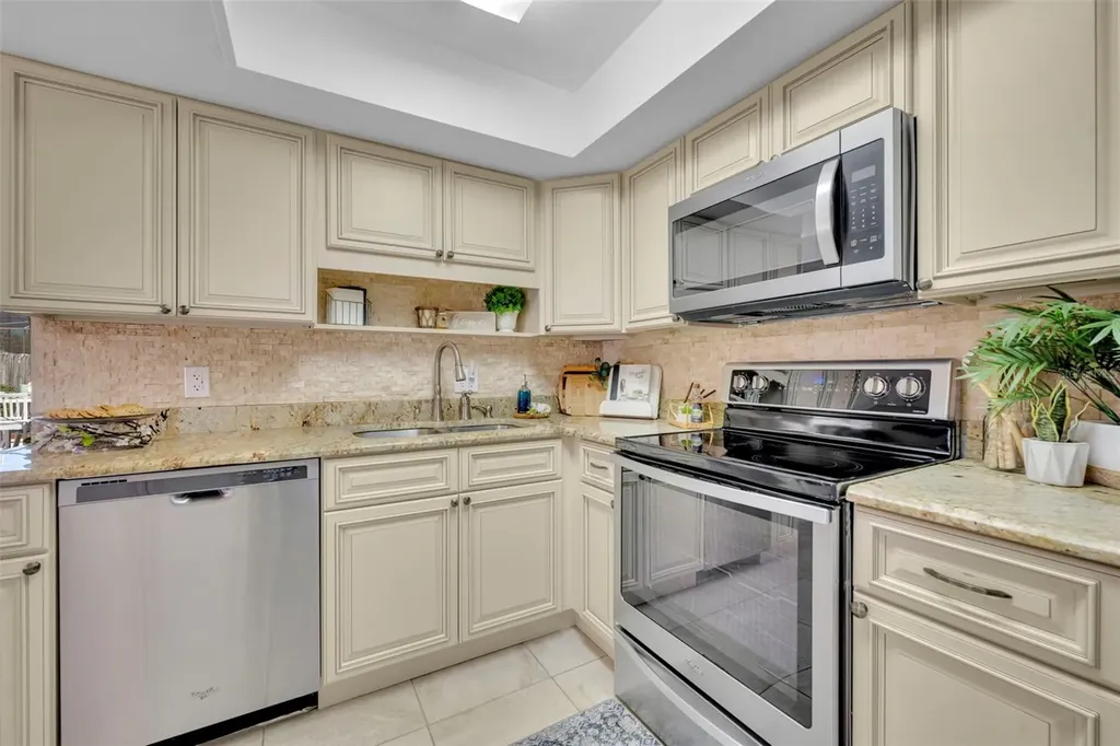 824 Fruitland Drive Deltona FL 32725