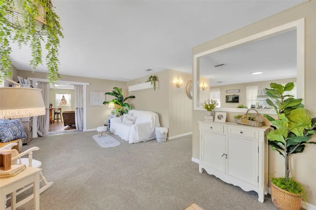 824 Fruitland Drive Deltona FL 32725