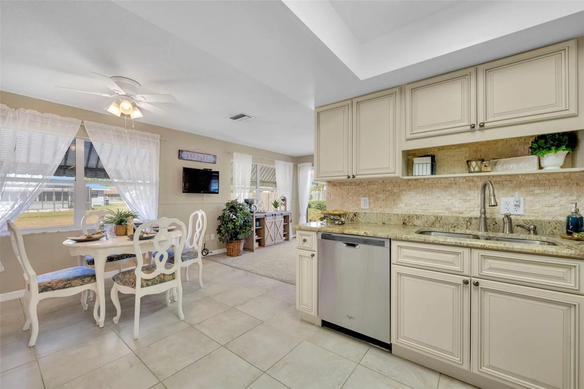824 Fruitland Drive Deltona FL 32725