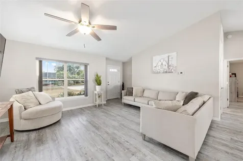 99 Pecan Drive Ocala FL 34472