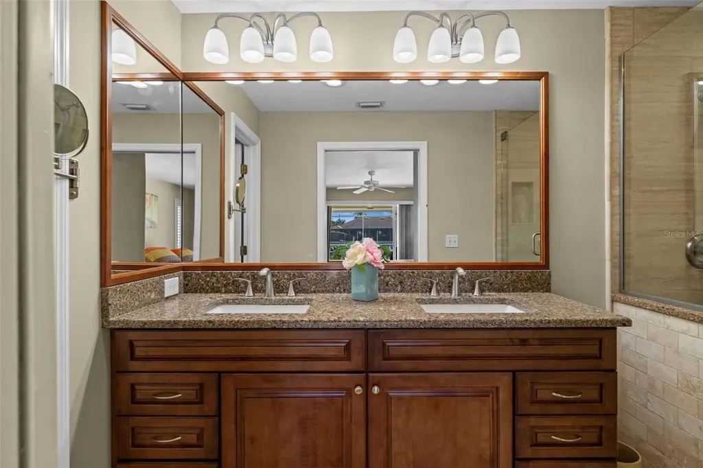 2926 SW 38th Terrace Cape Coral FL 33914