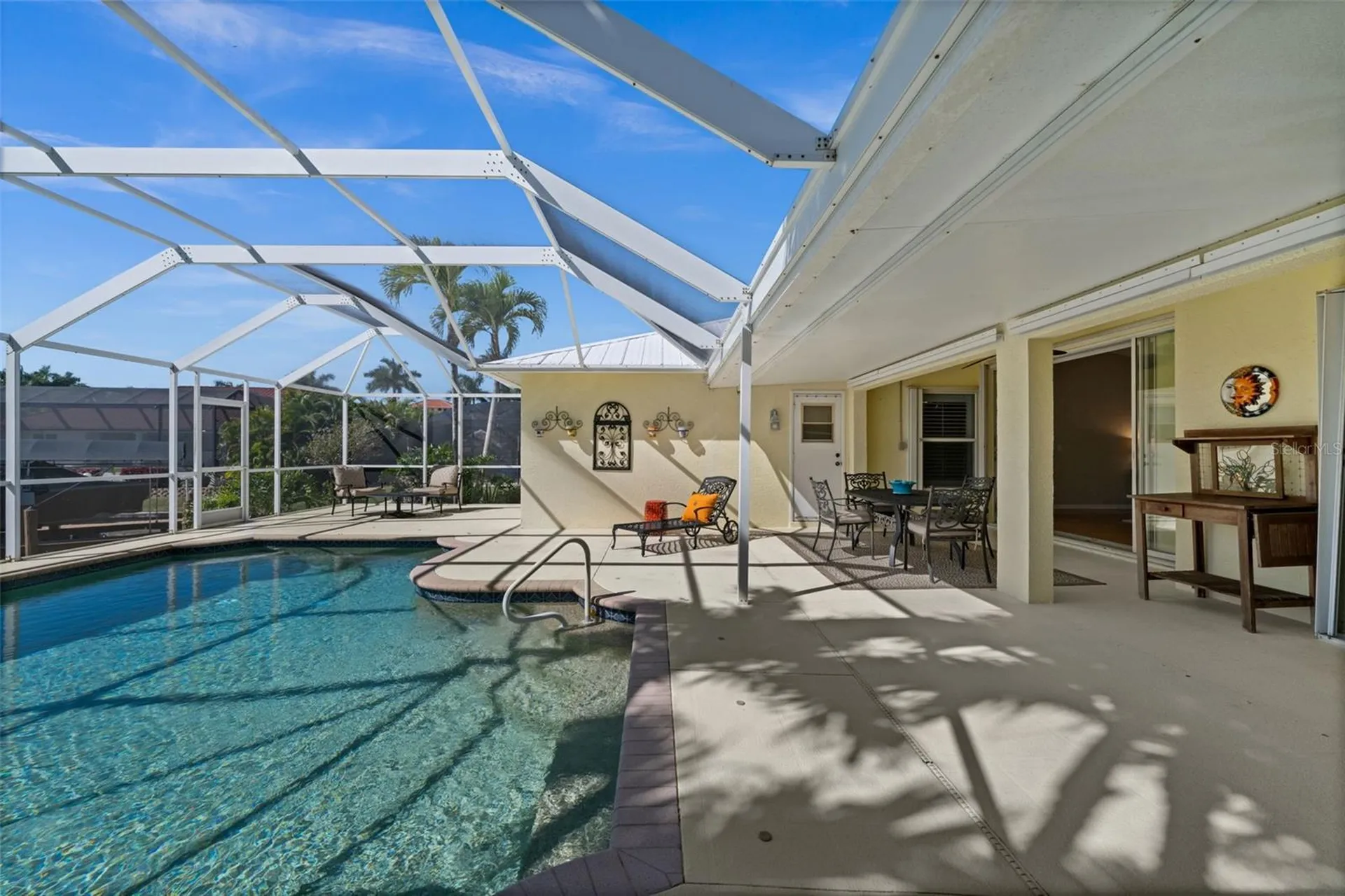 2926 SW 38th Terrace Cape Coral FL 33914