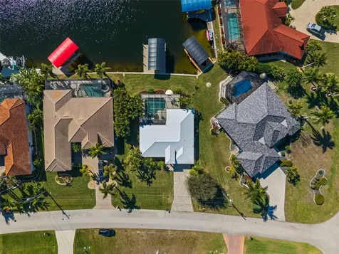 2926 SW 38th Terrace Cape Coral FL 33914
