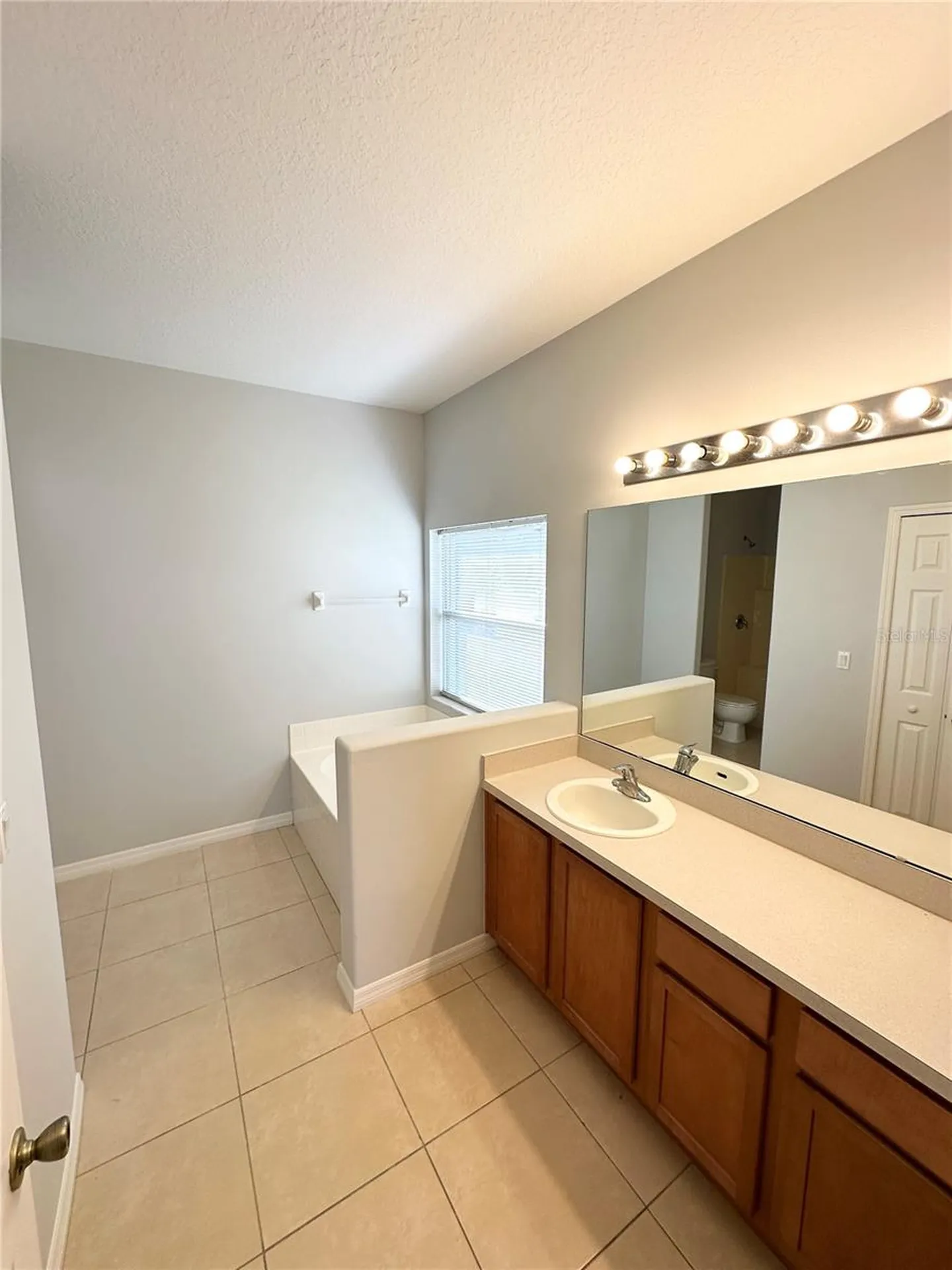 11 Praver Lane Palm Coast FL 32164