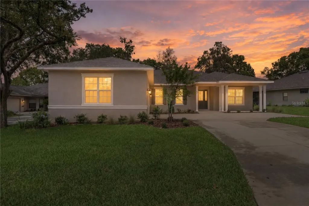 3030 W Bermuda Dunes Drive Lecanto FL 34461