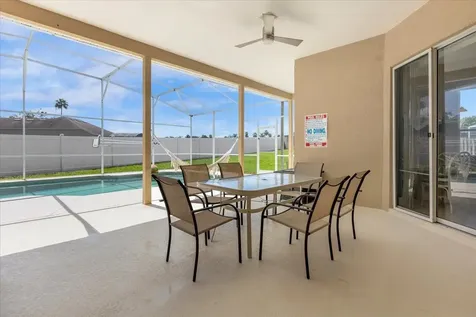 100 Hollybrook Court Davenport FL 33897