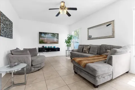 100 Hollybrook Court Davenport FL 33897