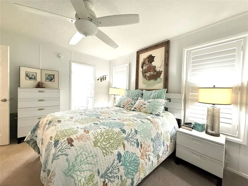 124 E Saint Annes Circle Apollo Beach FL 33572