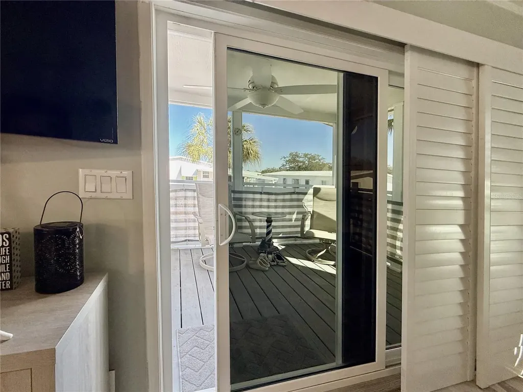 124 E Saint Annes Circle Apollo Beach FL 33572
