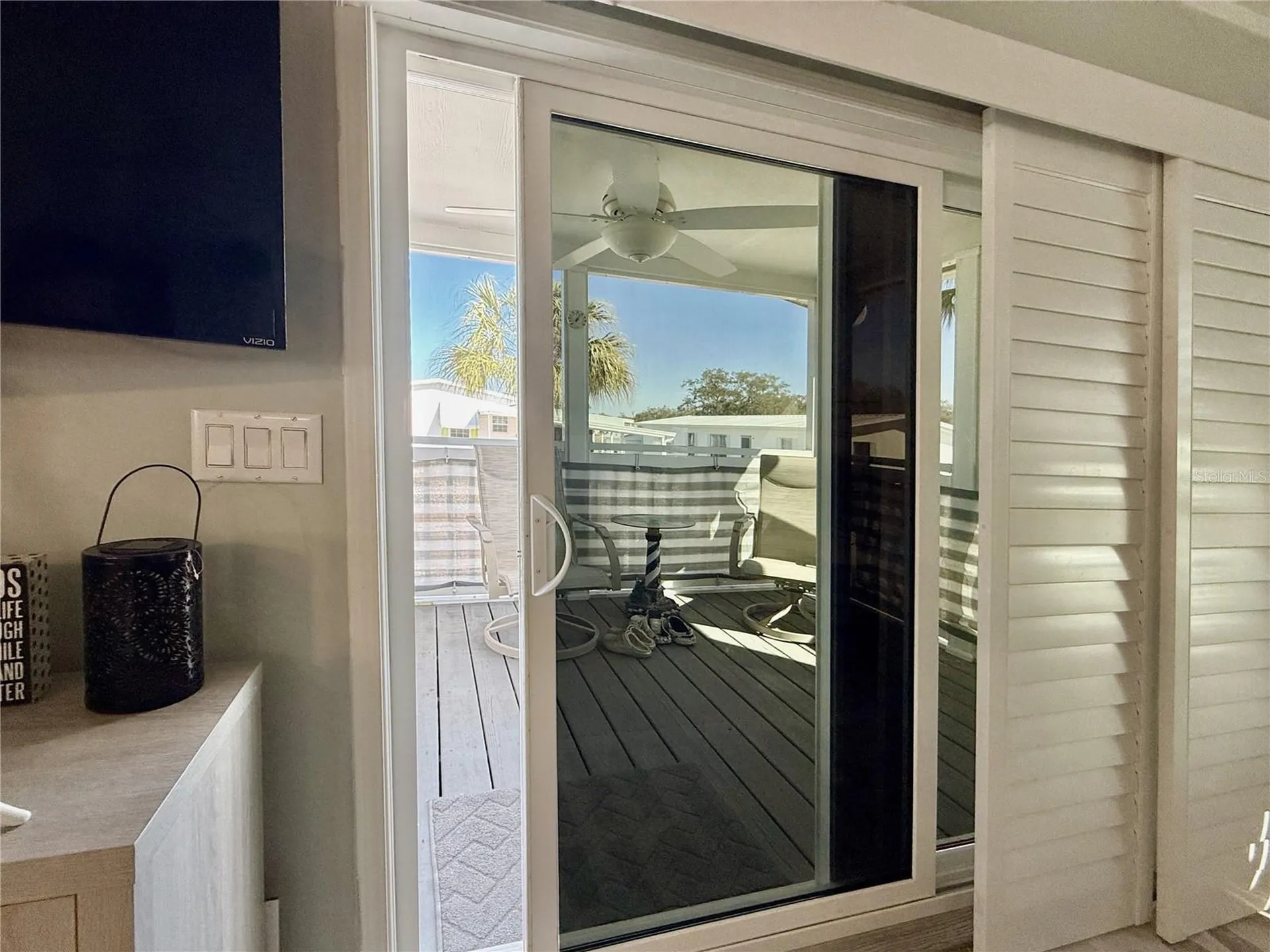 124 E Saint Annes Circle Apollo Beach FL 33572