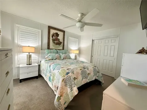124 E Saint Annes Circle Apollo Beach FL 33572