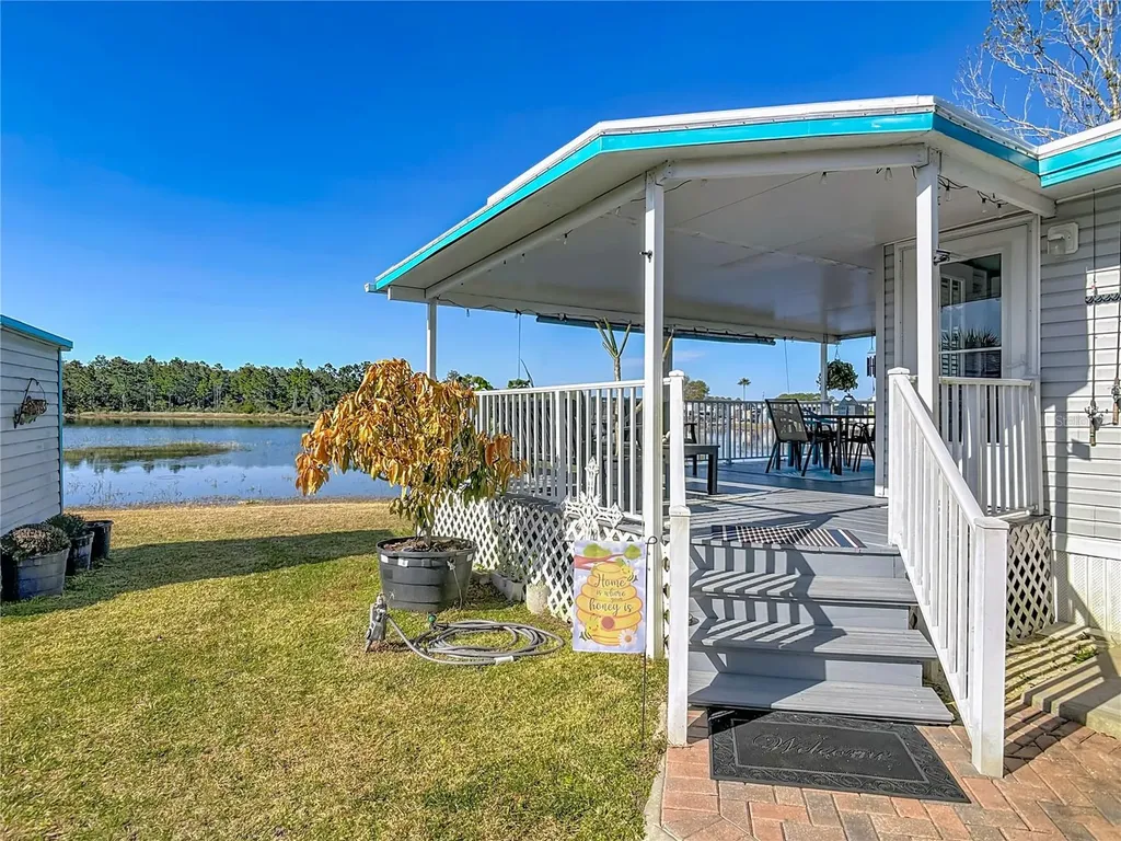 70 & 71 Eagle Point S Osteen FL 32764