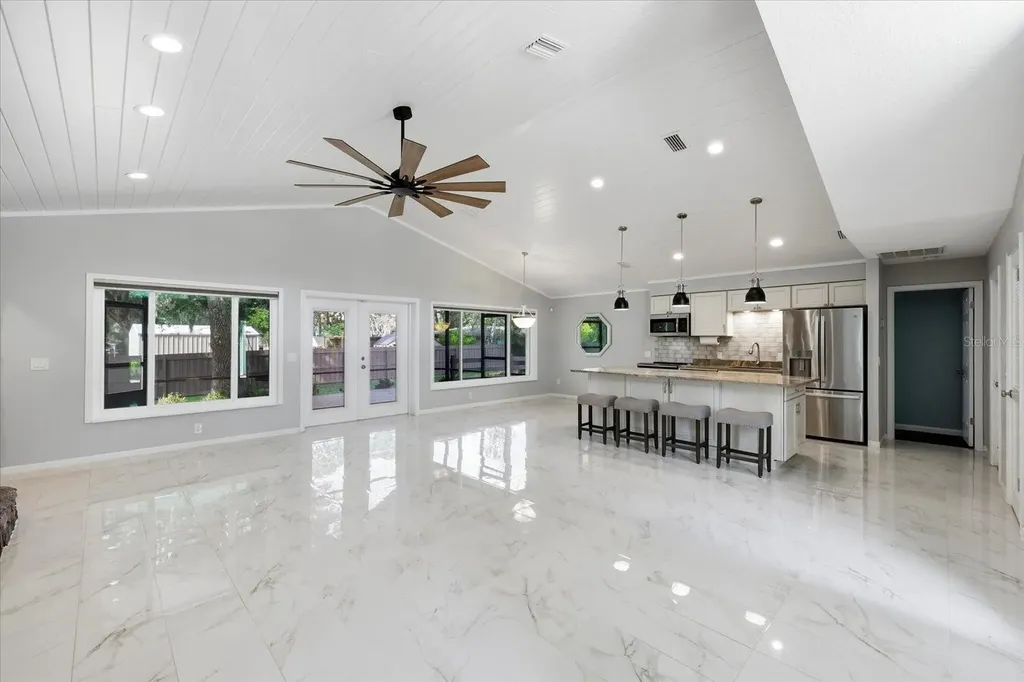 204 SE 2nd Avenue Crystal River FL 34429