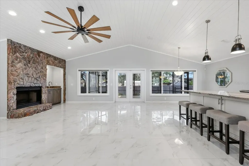 204 SE 2nd Avenue Crystal River FL 34429