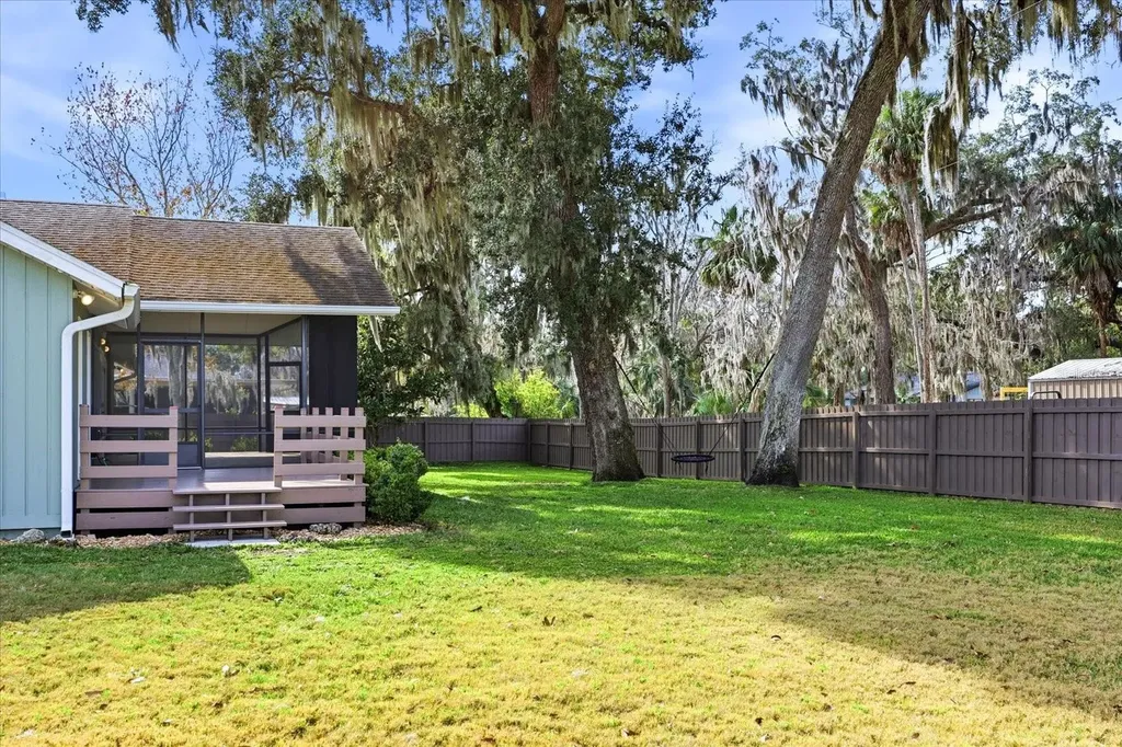 204 SE 2nd Avenue Crystal River FL 34429