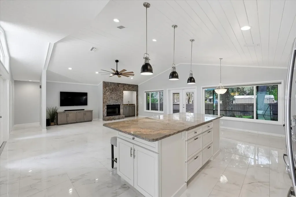 204 SE 2nd Avenue Crystal River FL 34429