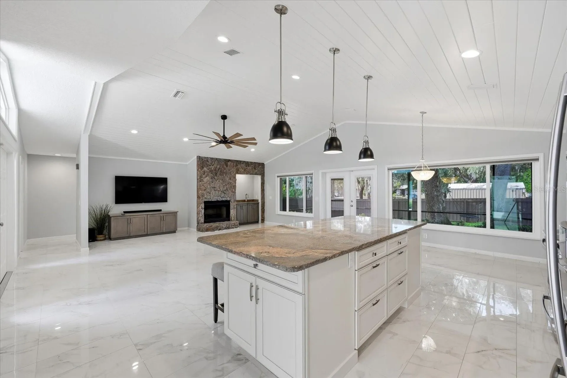 204 SE 2nd Avenue Crystal River FL 34429