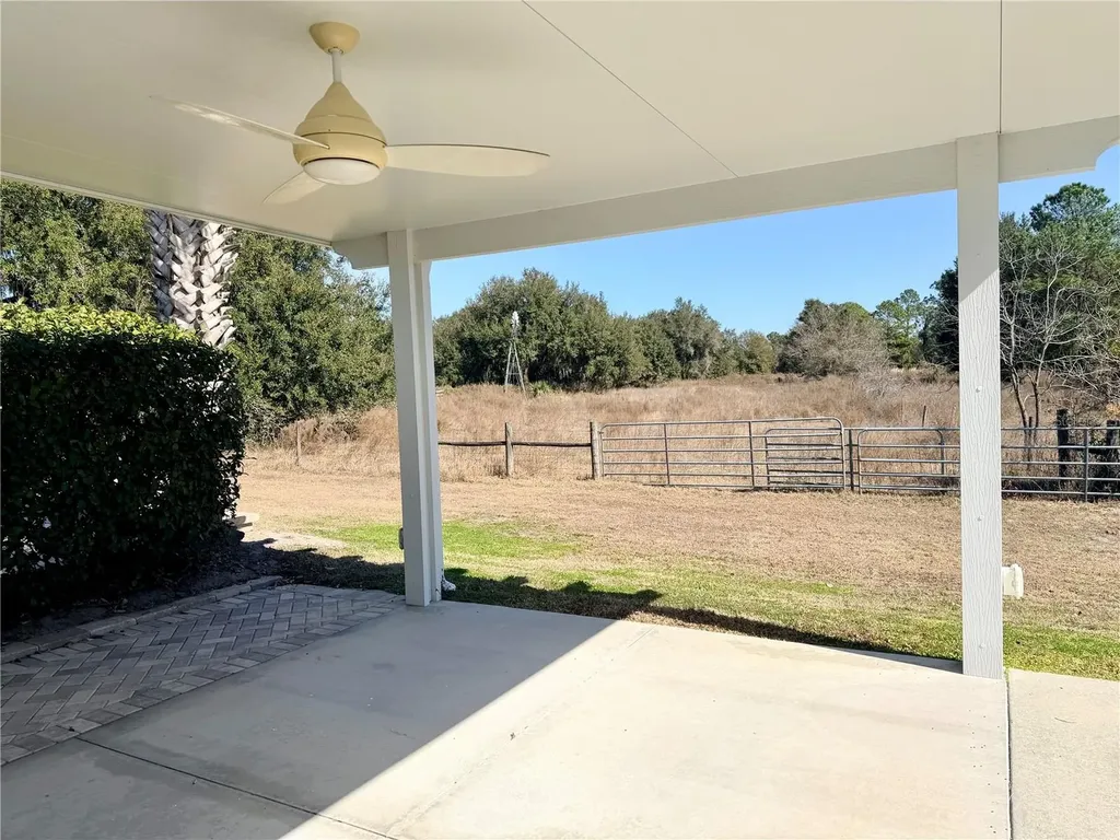 9469 SE 49th Terrace Webster FL 33597