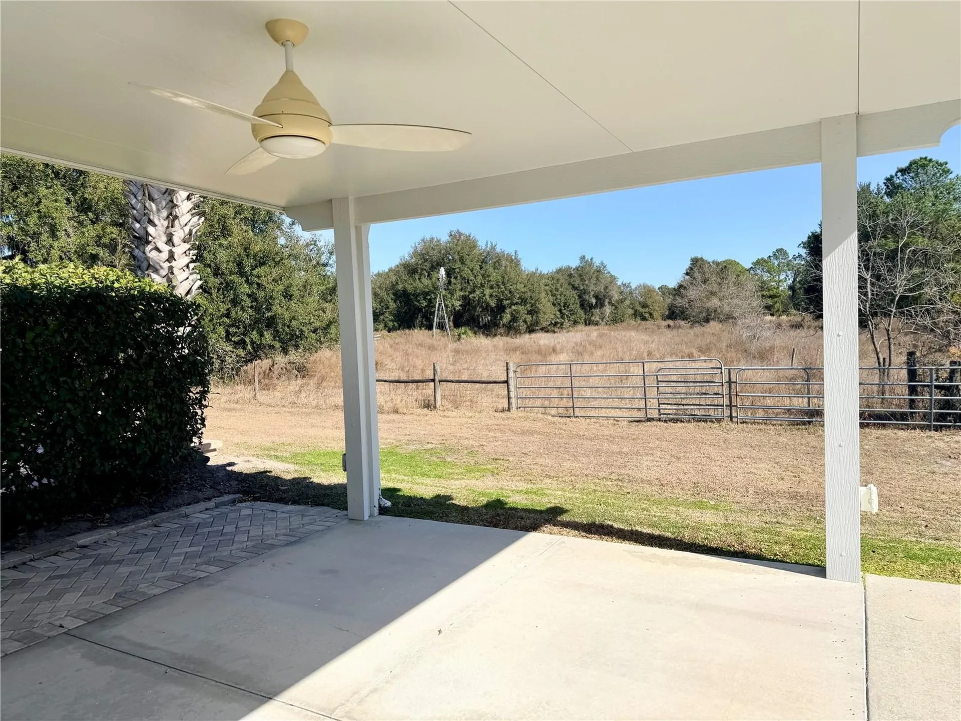 9469 SE 49th Terrace Webster FL 33597