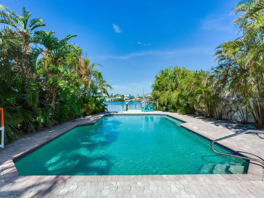 410 140th Avenue E Madeira Beach FL 33708