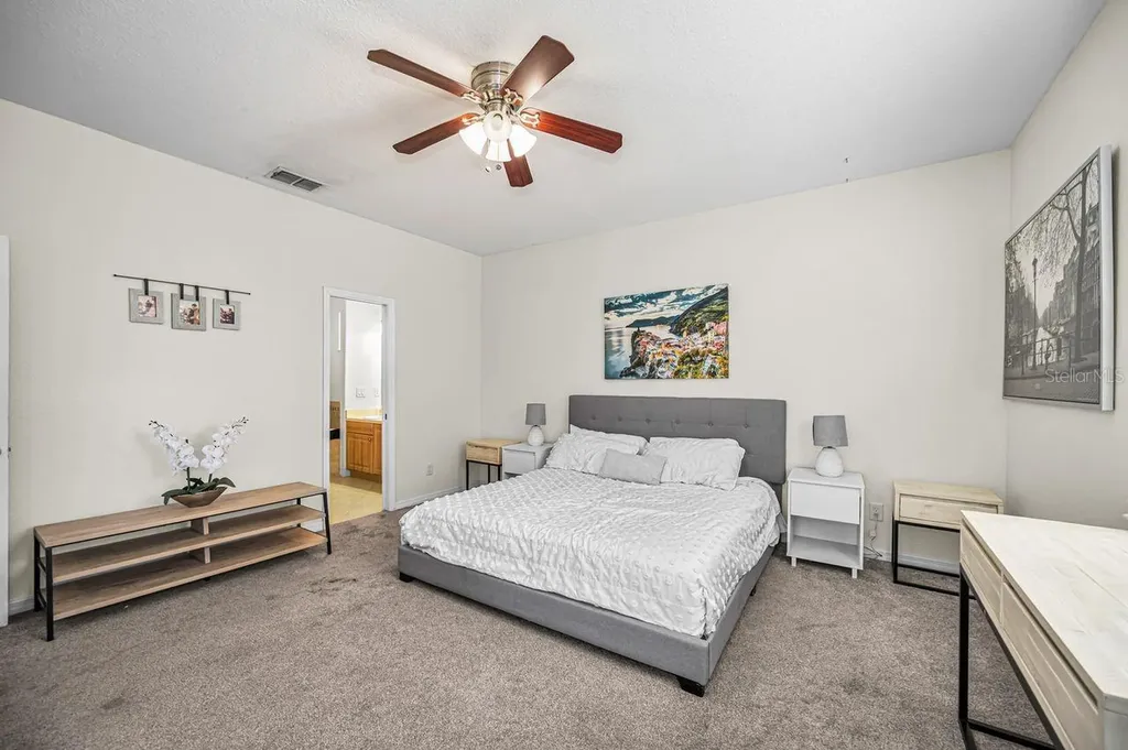 1239 Vista Way Clearwater FL 33755