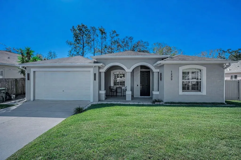 1239 Vista Way Clearwater FL 33755