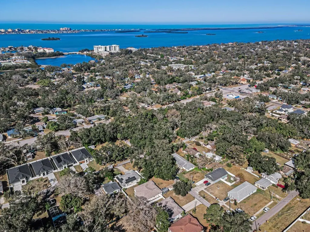 1239 Vista Way Clearwater FL 33755