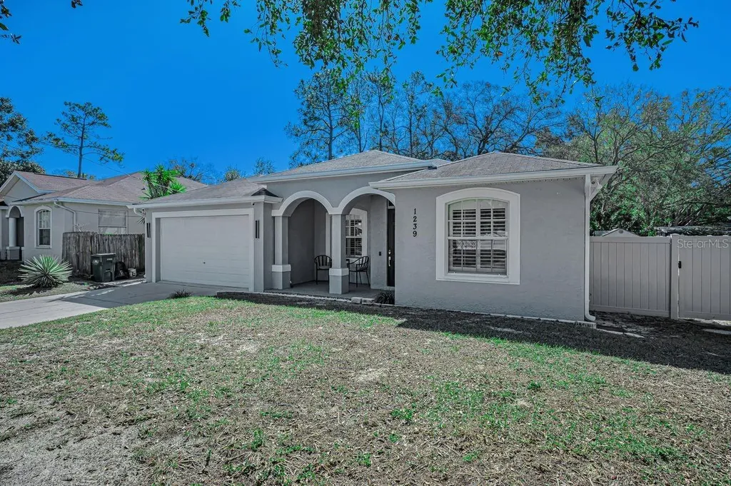 1239 Vista Way Clearwater FL 33755