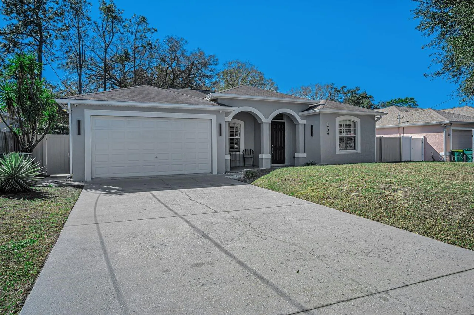 1239 Vista Way Clearwater FL 33755