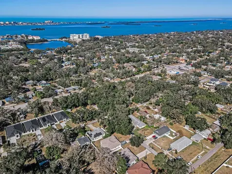 1239 Vista Way Clearwater FL 33755