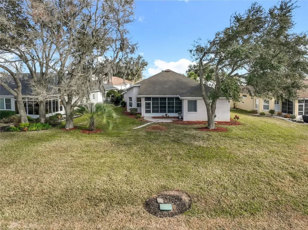 5685 Gulf Stream Street Tavares FL 32778
