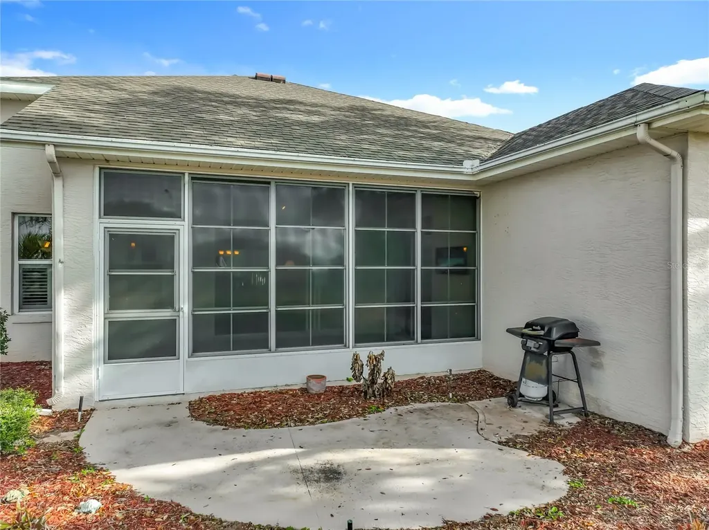5685 Gulf Stream Street Tavares FL 32778