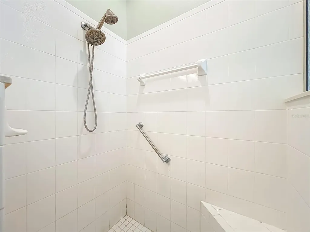 5685 Gulf Stream Street Tavares FL 32778