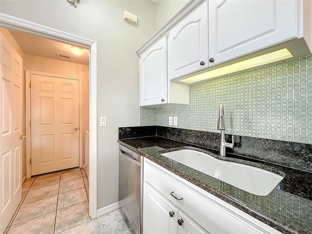 5685 Gulf Stream Street Tavares FL 32778