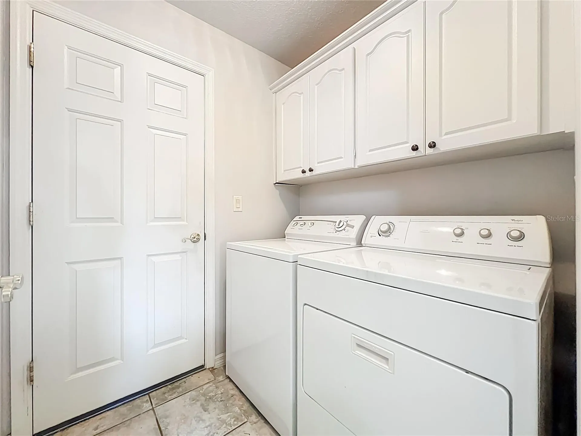 5685 Gulf Stream Street Tavares FL 32778
